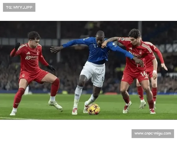 保级六分战前瞻:埃弗顿与卢顿的直接对话,防守稳定性将成胜负手